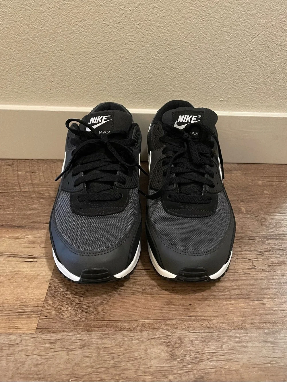 Men’s Size 10 Nike Air Max 90 Black White Iron Grey CN8490-002 Athletic Sneakers